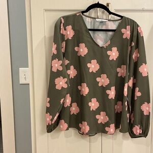Ladies Michelle McDowell long sleeve blouse size large.